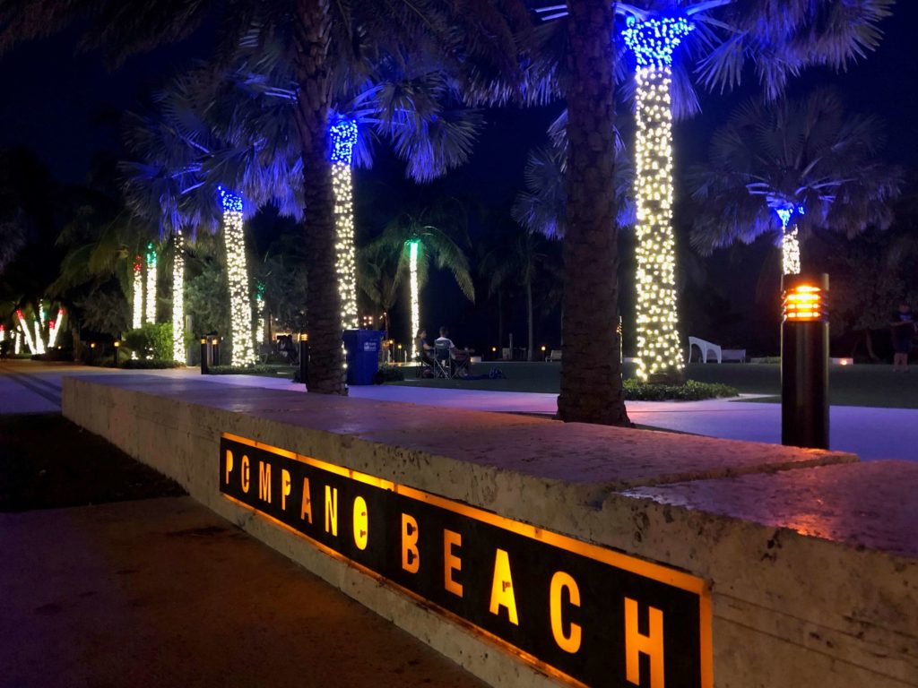 Holiday lights in Pompano Beach